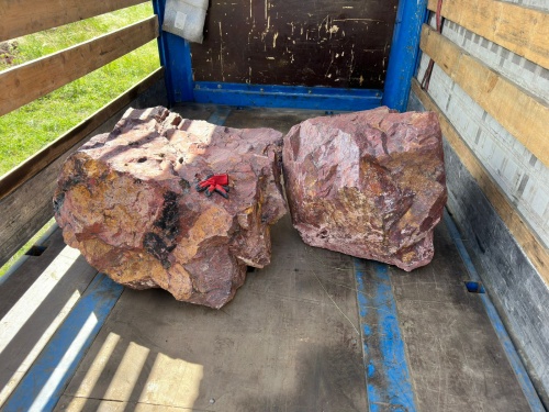 Ландшафтные глыбы красно-фиолетовые 200-1000 килограмм купить в Благовещенске