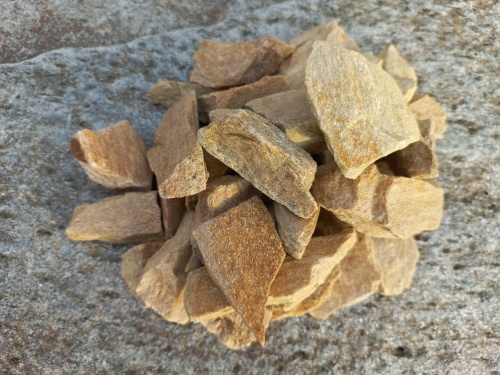 Златолит жёлтый декоративная каменная крошка купить в Благовещенске