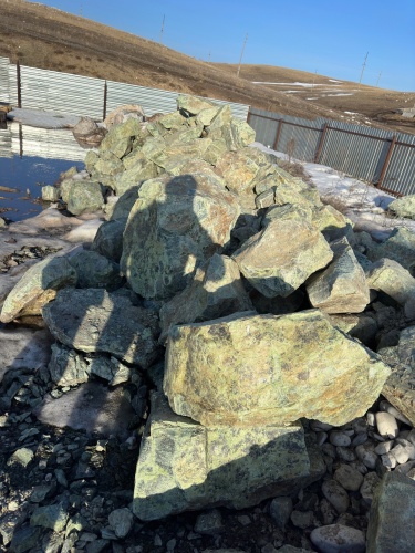 Камни для ландшафтного дизайна зелёные 10-60 килограмм купить в Благовещенске