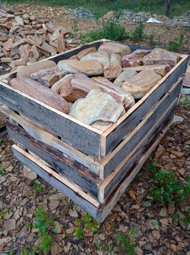 Златолит жёлтый, жёлто-зелёный глыбки и валуны для ланшафтного дизайна купить в Благовещенске