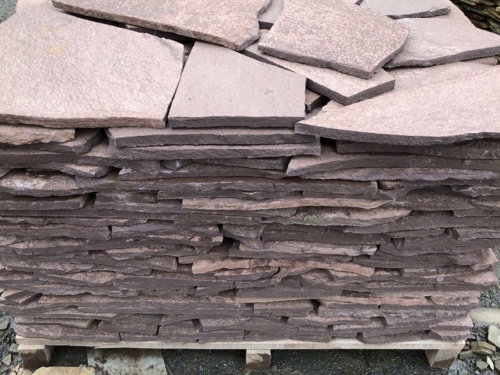 Плитняк лемезит бордовый для облицовки цоколя 20-25 мм  купить в Благовещенске